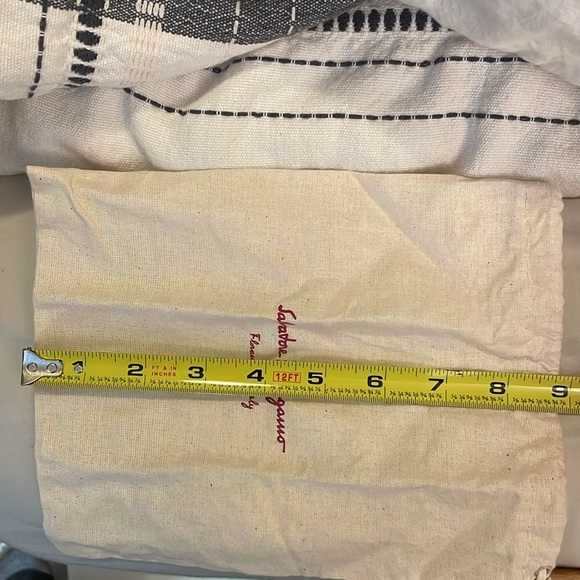 Authentic Salvatore Ferragamo dust bag - Picture 5 of 5